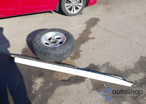 1996 Ford Explorer z USA, uszkodzony, nr VIN 1FMDU35P5TUD29041